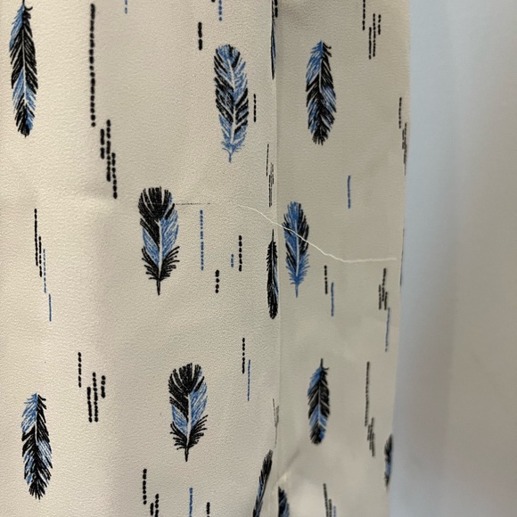 DR2 White Patterned Dress - Small - Picture 9 of 9